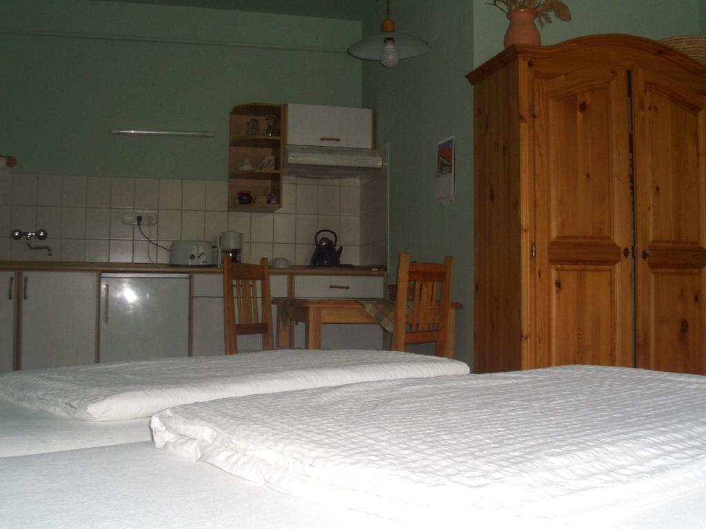 Apartments-Mini-Hotel Csongrád Pokój zdjęcie